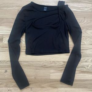 Black Long Sleeve Crop Top